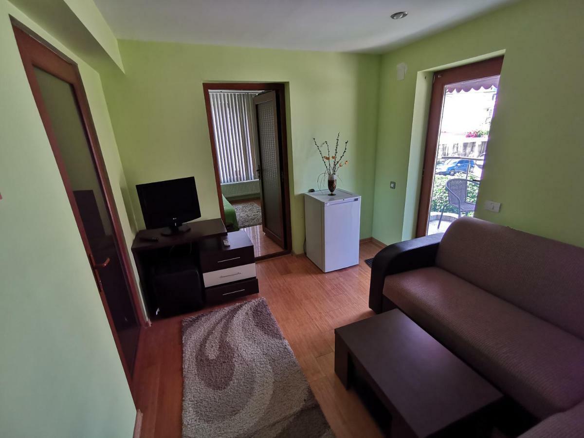 Casa Ultraviolet Hotel Navodari Luaran gambar