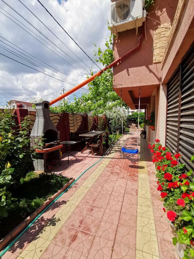 Casa Ultraviolet Hotel Navodari Luaran gambar